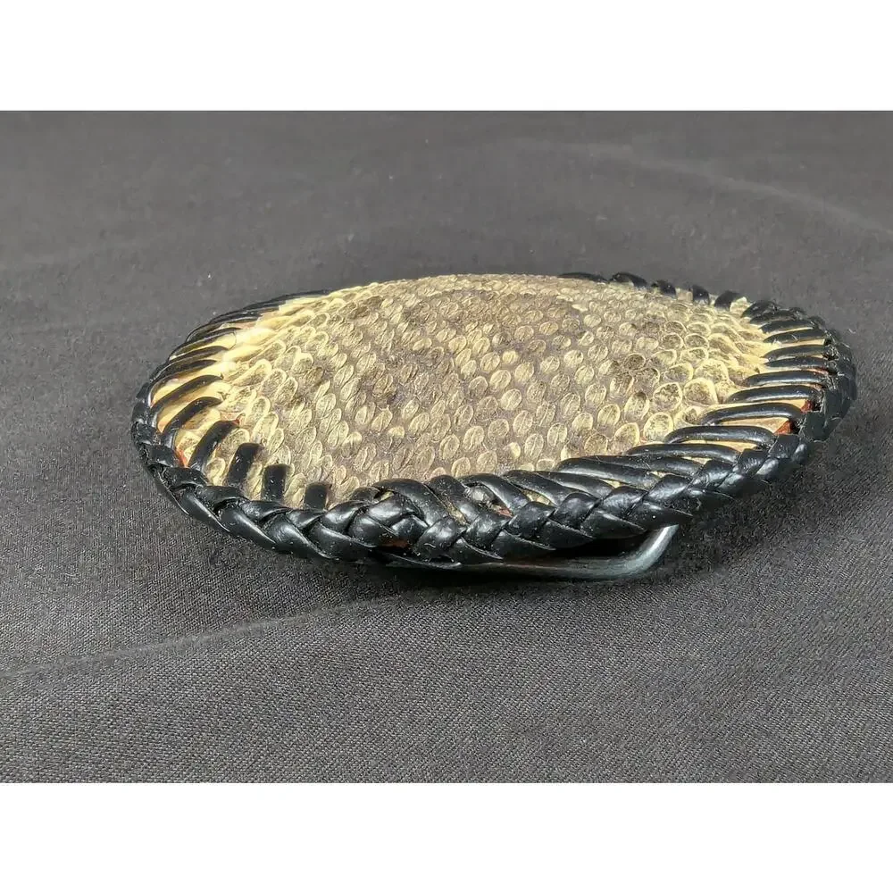 Unbranded vintage oval